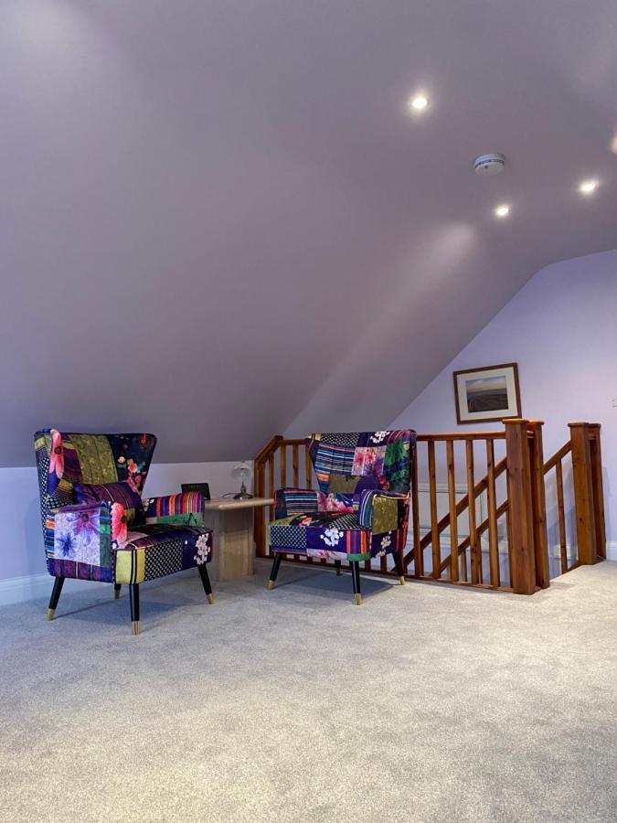 Отель The Little House West Hanningfield Экстерьер фото